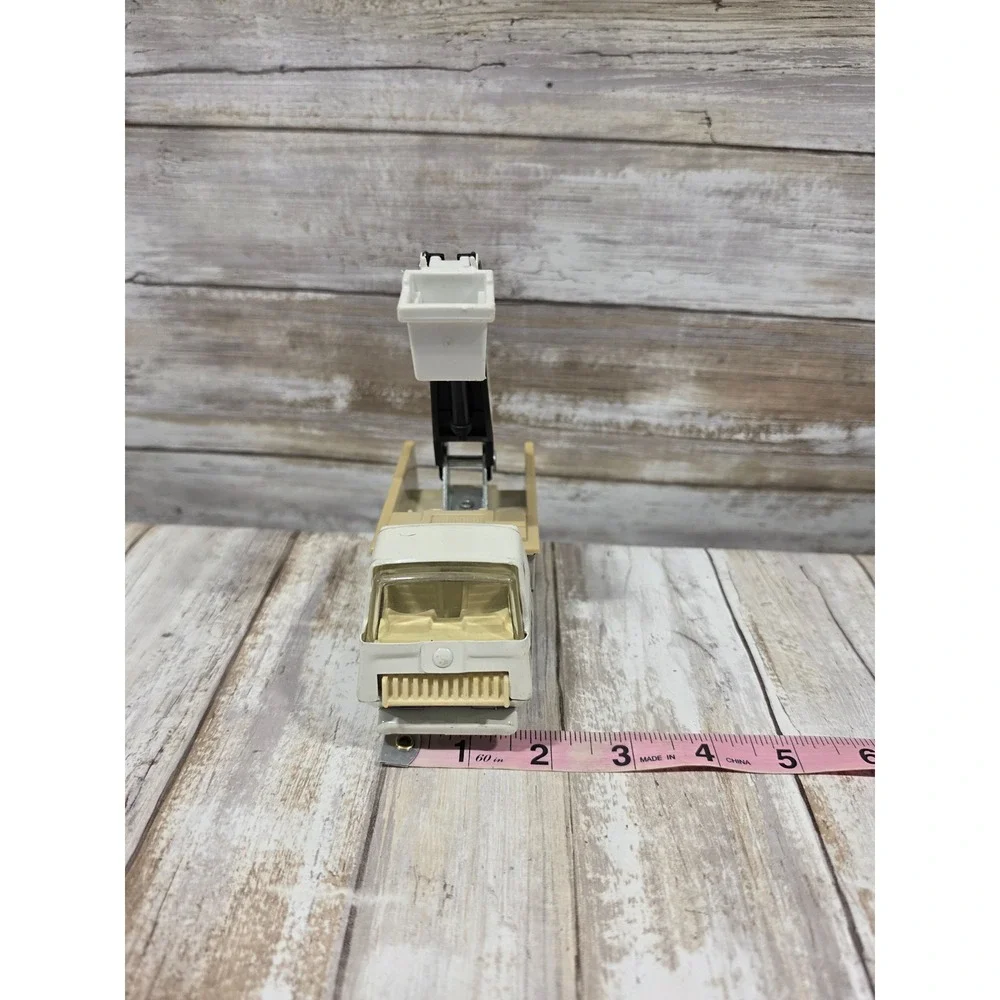 Vintage Tonka Bell‎ System Bucket Truck Diecast Metal Utility Vehicle White Tan